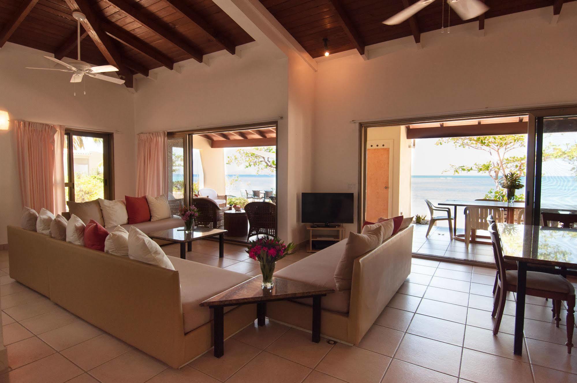 Mango Bay Resort Spanish Town Extérieur photo